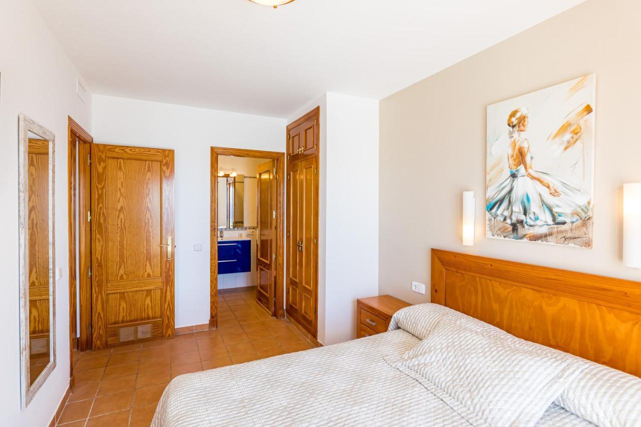 Villa Camamilla By Menorca Vacations Son Bou Bagian luar foto